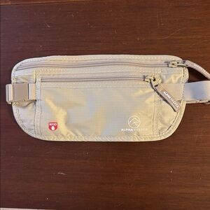 ALPHAKEEPER RFID Travel Waist Belt Pouch Money Cards Passport Invisable